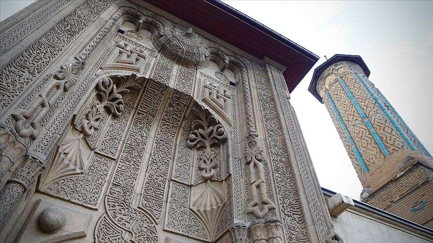 İnce Minareli Medrese