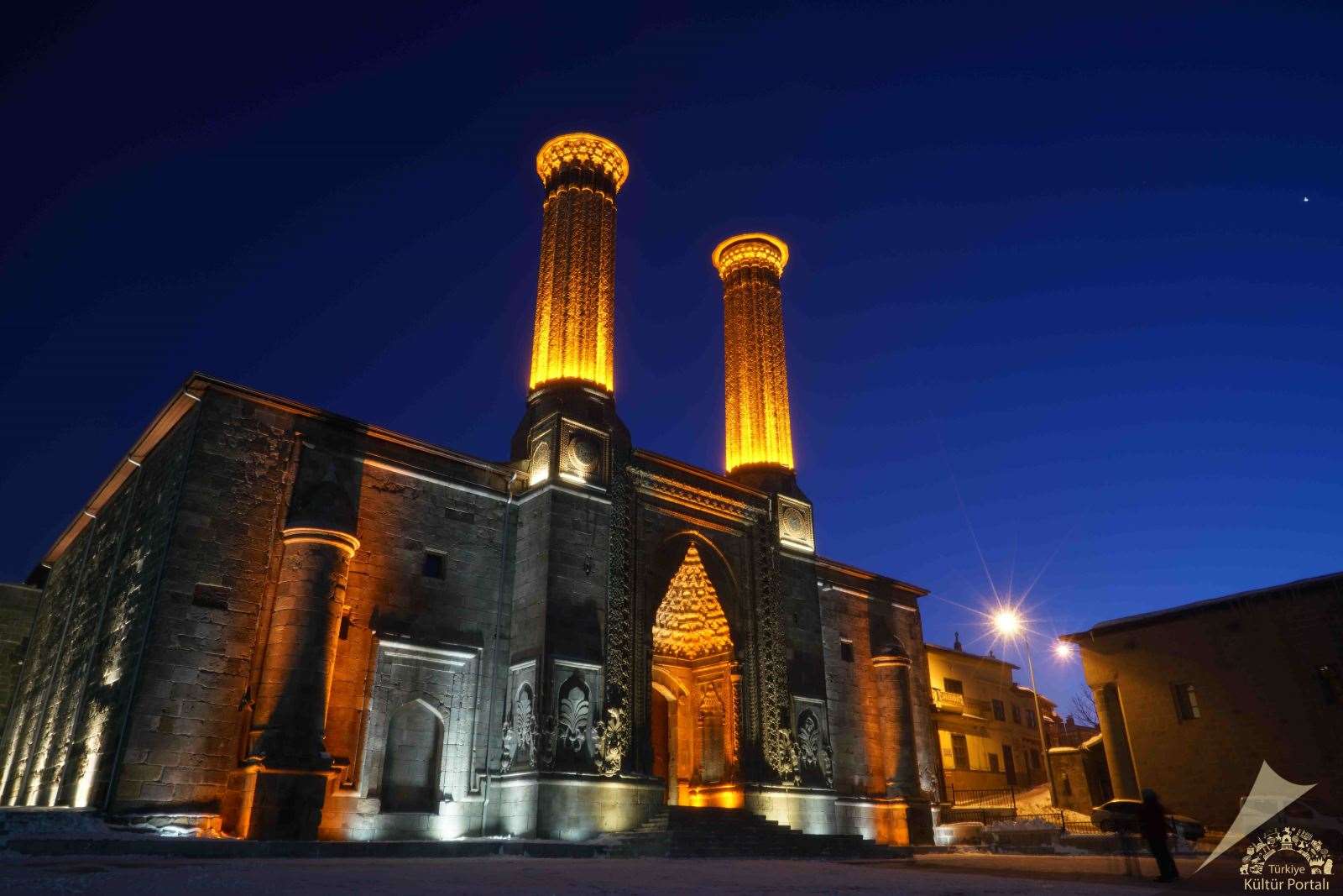 Çifte Minareli Medrese