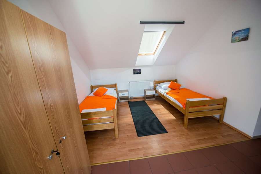 Integral Hostel