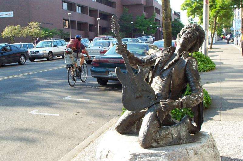 Jimi Hendrix Heykeli