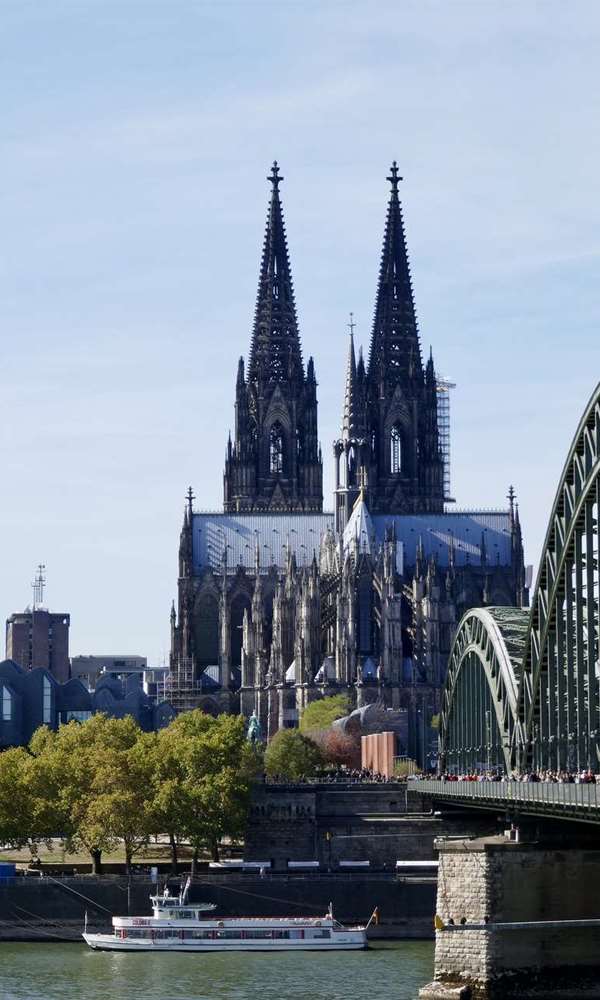 Köln Gezilecek Yerler
