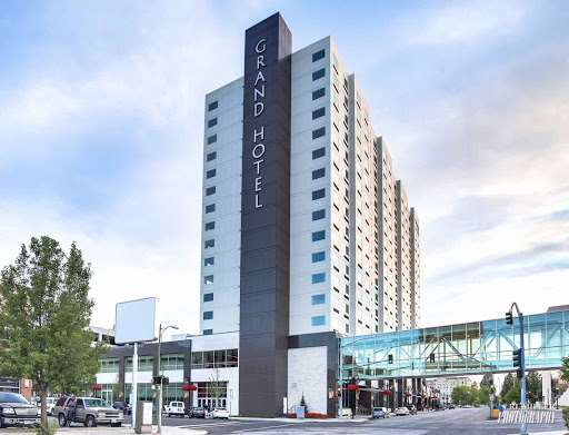 The Davenport Grand